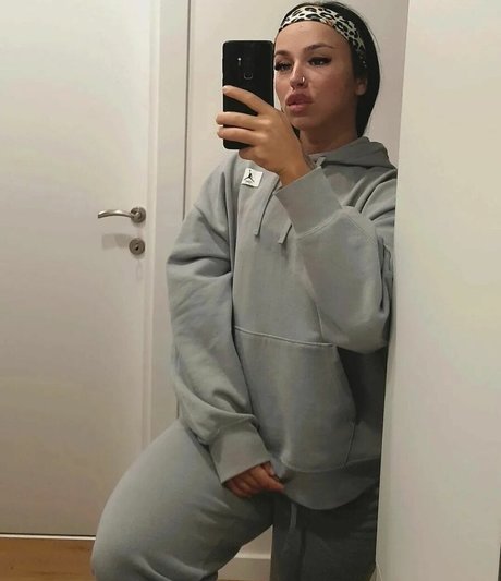 quadsqueeen only fans content