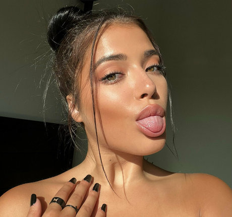 Daraanjelika onlyfans nude