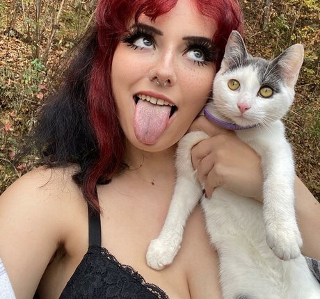 serendipitoussav onlyfans striptease