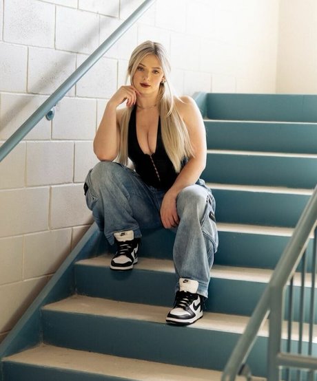 Miranda Cohen onlyfans leakes