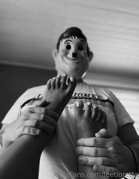 feetloretta onlyfans leaked pics