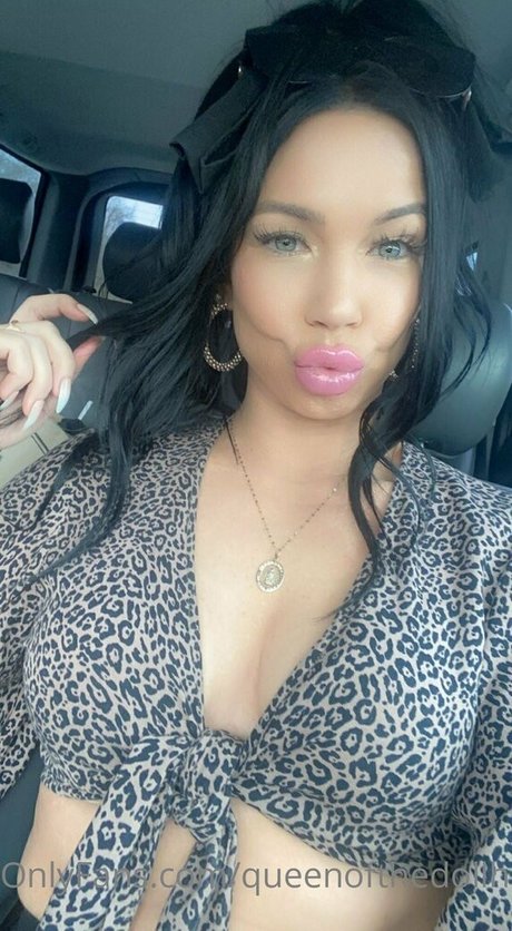 queenofthedollhouse onlyfans sextape leak