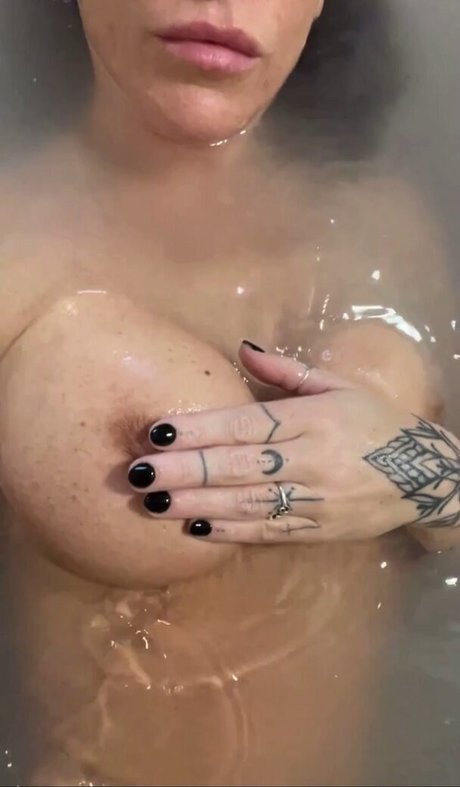 Lainey Griffin onlyfans naked leaks