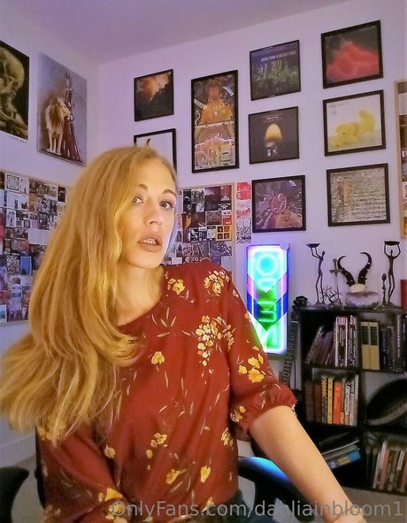 meddleblooms desnuda onlyfans