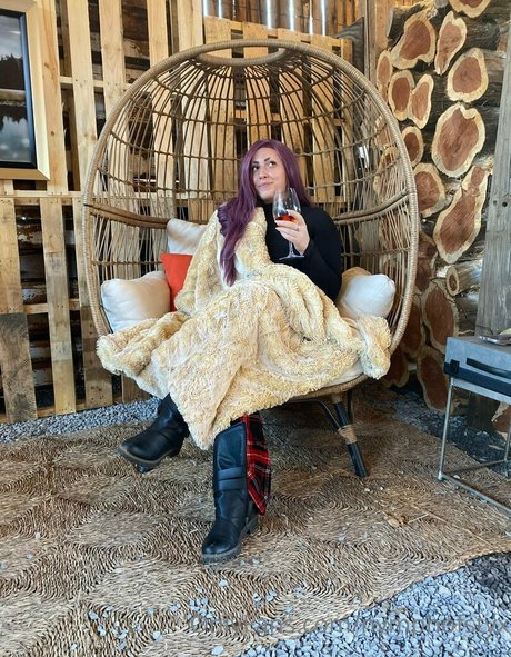 Slyvampyre nude onlyfans leaks