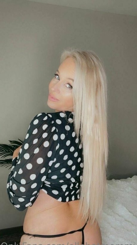 ellehotmommy new leaked onlyfans