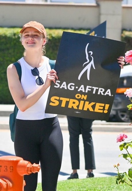 Joey King onlyfans pictures