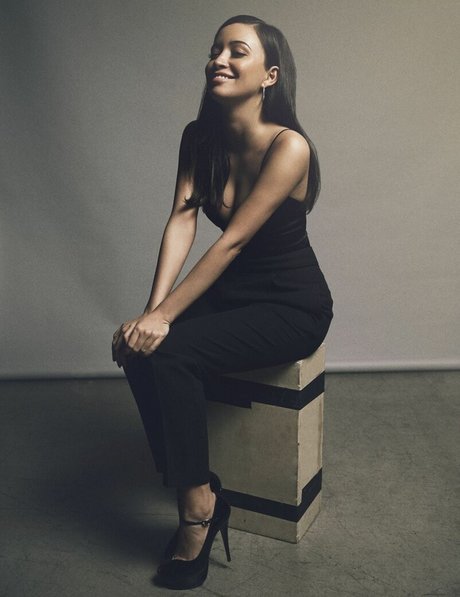 Christian Serratos onlyfans pics nude