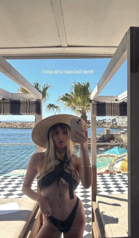 Diana Vickers naked only fans