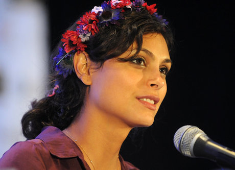 Morena Baccarin onlyfans sextape