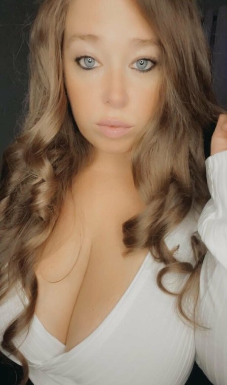 Ivy Mia onlyfans nude