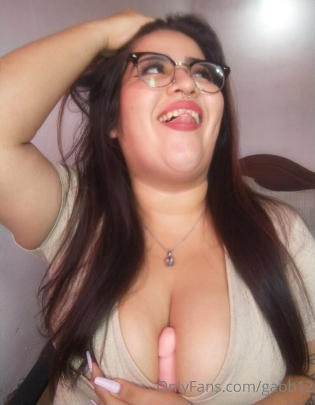 mistressdakotaf onlyfans tits