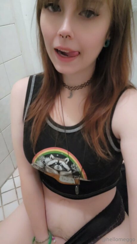 hellomeggo onlyfans model images