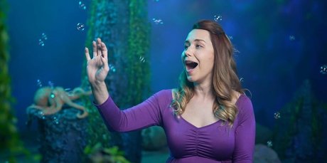 Elizabeth Zharoff onlyfans pics