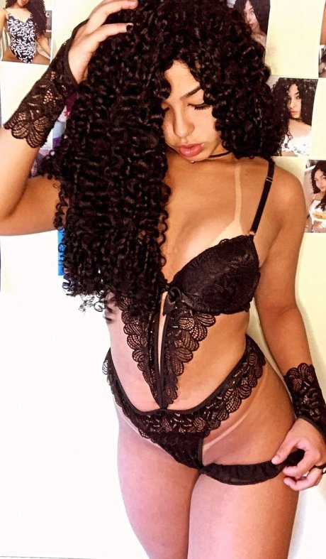 Mirian Gabriela leak onlyfans