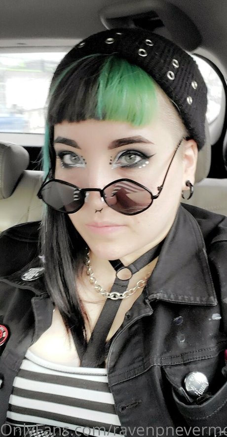 ravenpnevermore onlyfans model