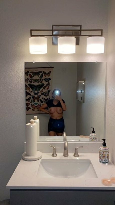 vanessavega onlyfans leaked naked