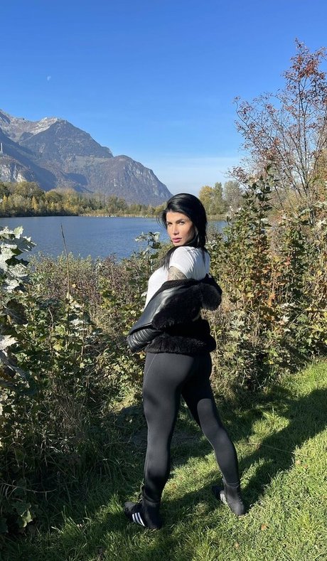 Victoria Carvalho is on onlyfans