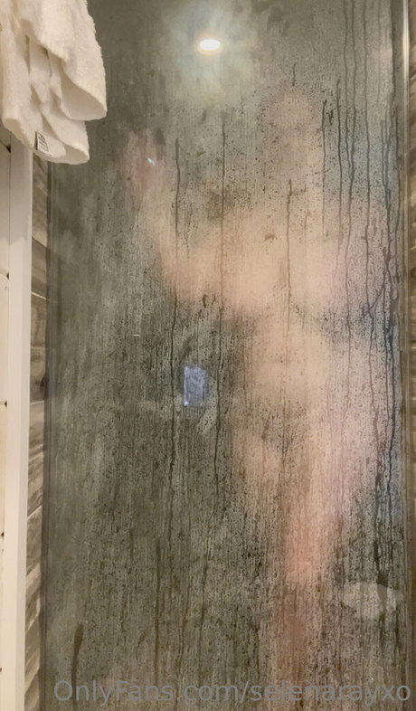 selenarayxo onlyfans leaked nudes