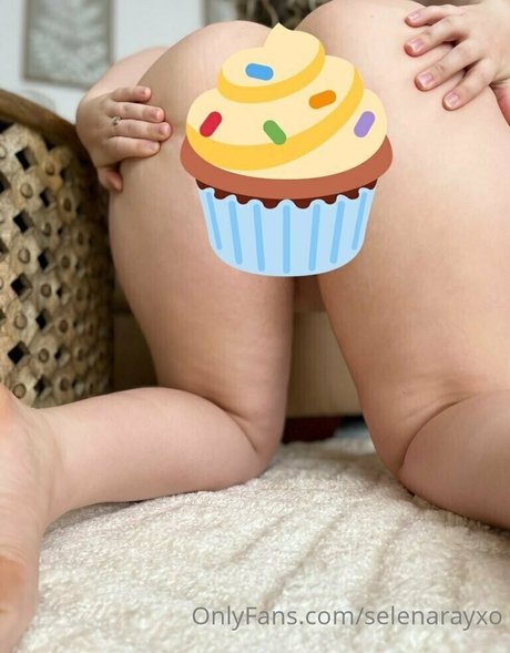 selenarayxo onlyfans leaked photos