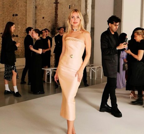 Kimberley Garner nude on onlyfans