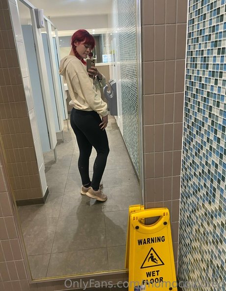 momocoloured naked onlyfans