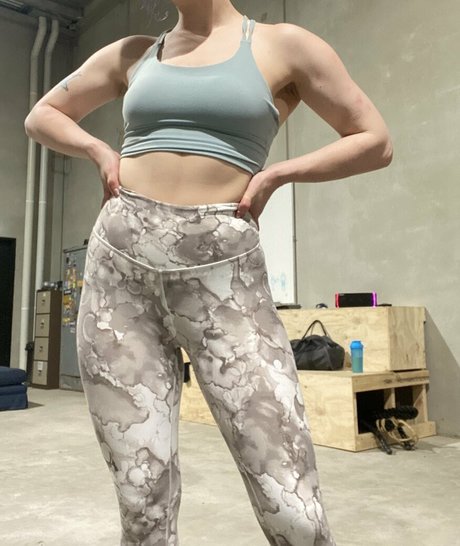 momocoloured onlyfans pictures