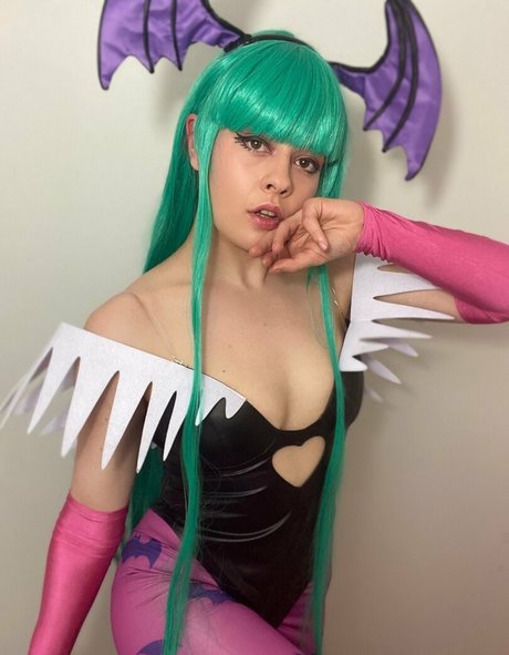 momocoloured naked on onlyfans