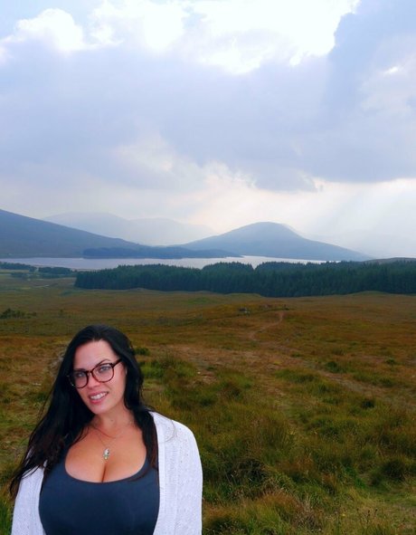 Kinsey Osborn onlyfans strip tease