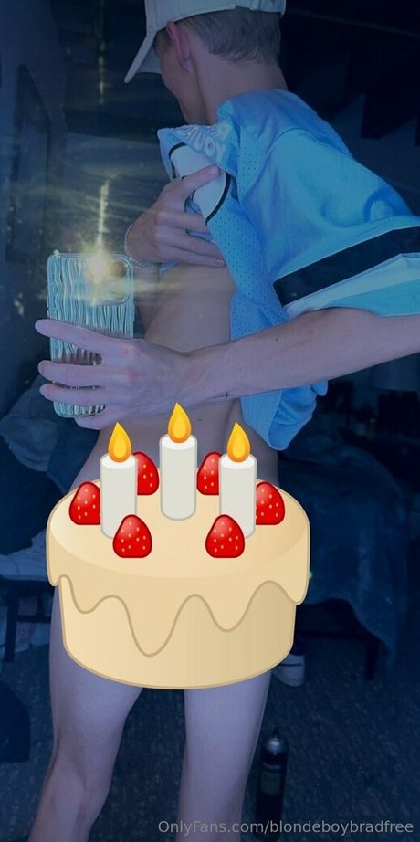 blondeboybradfree only fans leak