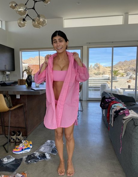 miakhalifa nude onlyfans pics