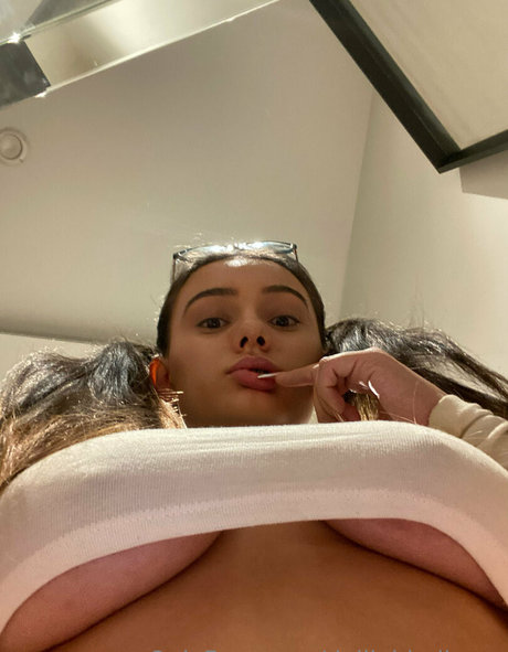 delilahbellerae only fans leaked