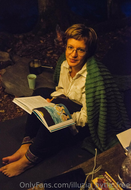 illuzia bytia free onlyfans desnuda