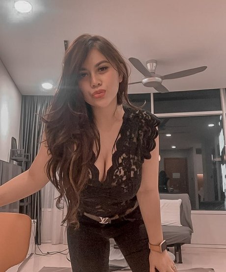 Renna Dyana onlyfans leaked naked