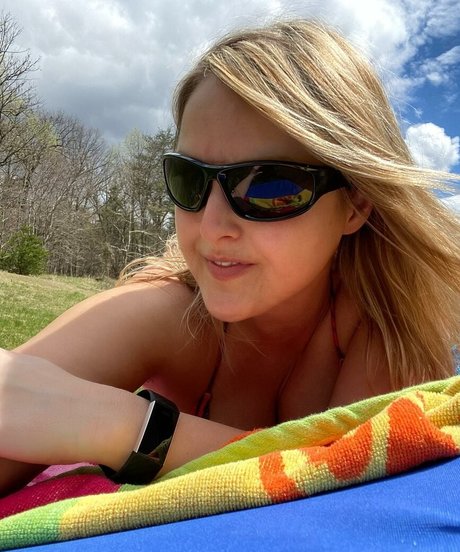 HealthyHappyFitandProud naked leaked onlyfans