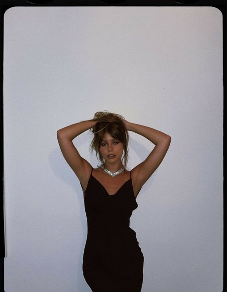 lips onlyfans free naked portrait