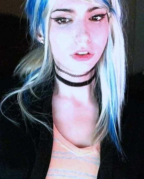 Kalindra Chan onlyfans ass