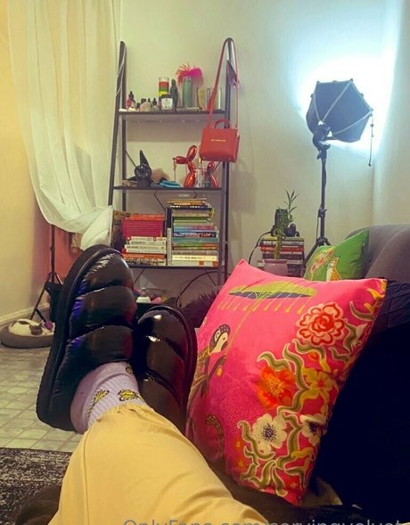 servingvelvet onlyfans joi