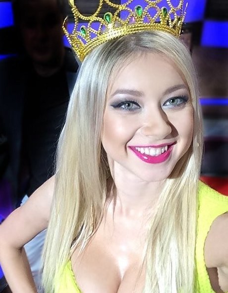 Polina Logunova only fans review