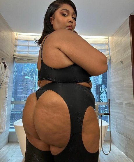 Lizzo nudes onlyfans leaked
