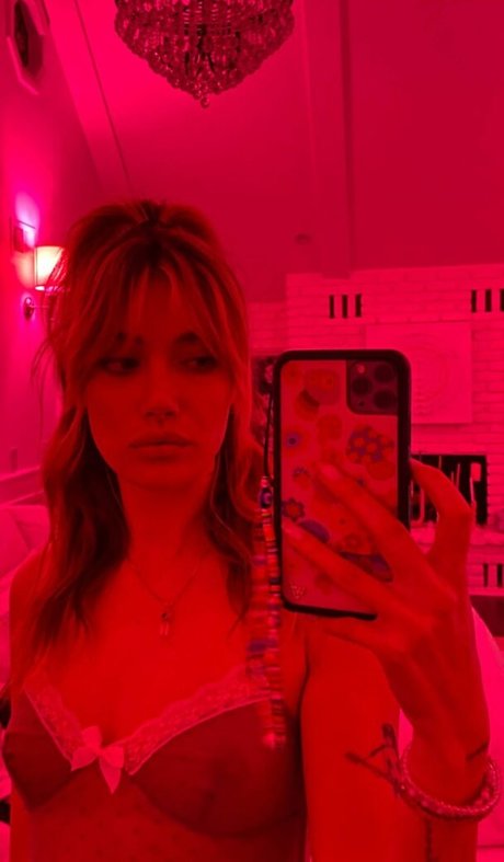 Olivia OBrien onlyfans naked porn