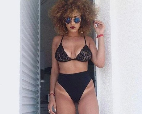 nayharaa_ nude onlyfans leaks