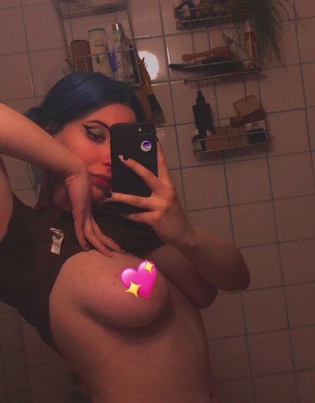 Beyza Durusu onlyfans pic