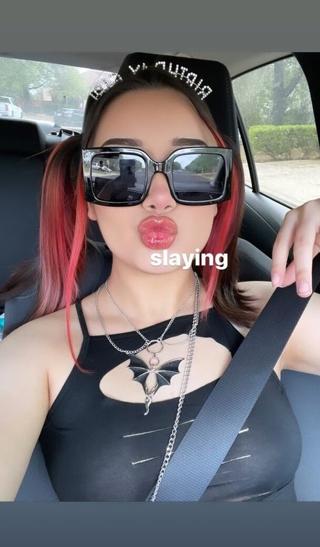 Chxrrychick onlyfans model photos