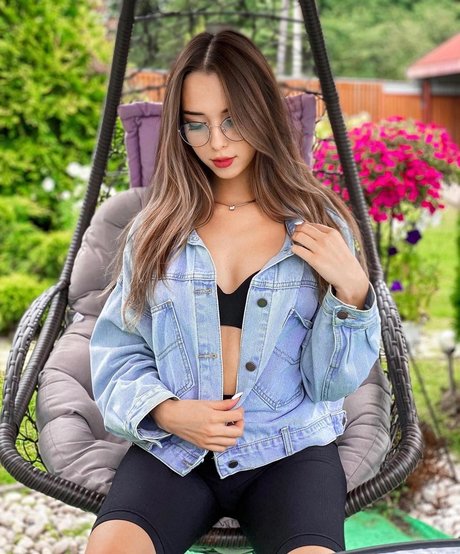 Kira Asmi onlyfans porn nude