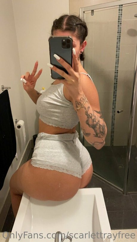 scarlettrayfree en onlyfans