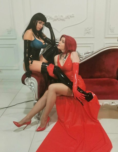 Anya Ichios onlyfans