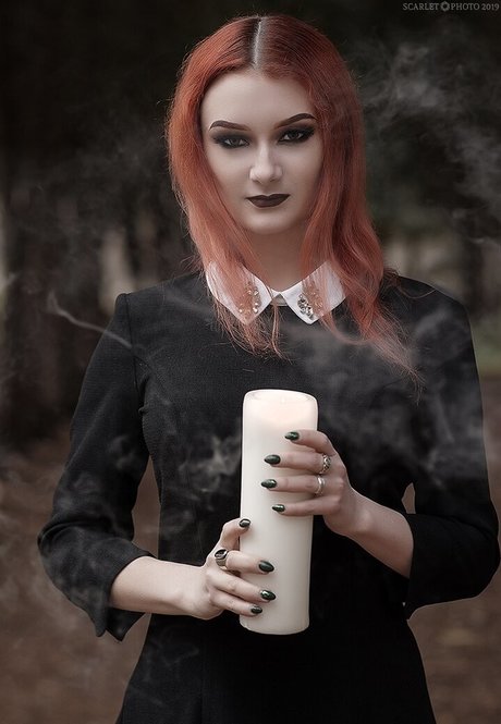 Anya Ichios onlyfans nide