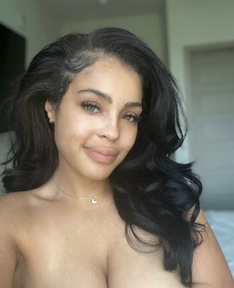 Jasmine Grenaway onlyfans leak ass