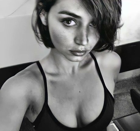 Ana De Armas onlyfans sextape leak